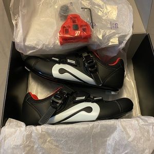 Peloton cycling shoes size 37 (women’s 6)